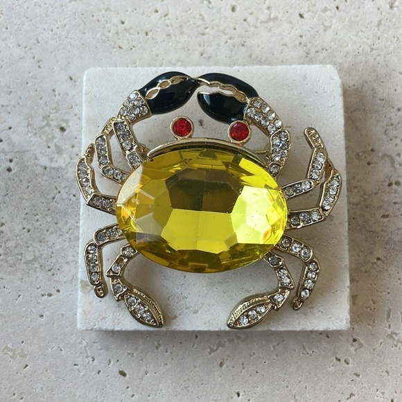 Neiman Marcus Jewelry - Large crystal CRAB BROOCH